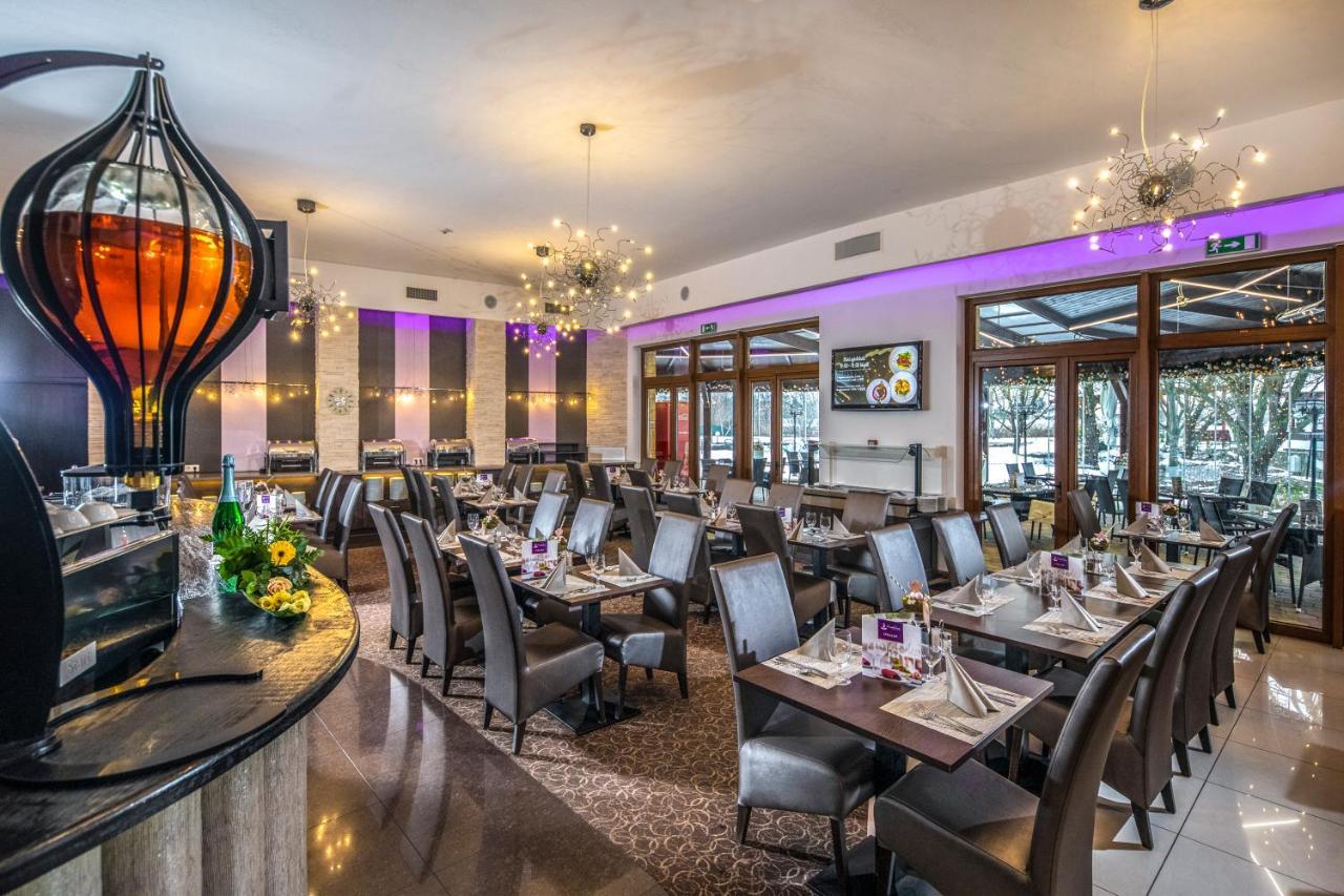 Session Hotel Rackeve Ngoại thất bức ảnh